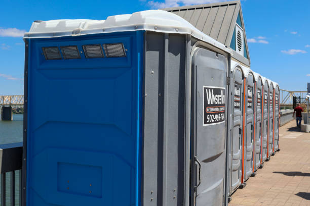 Best VIP or Luxury Restroom Trailers in Sacaton, AZ